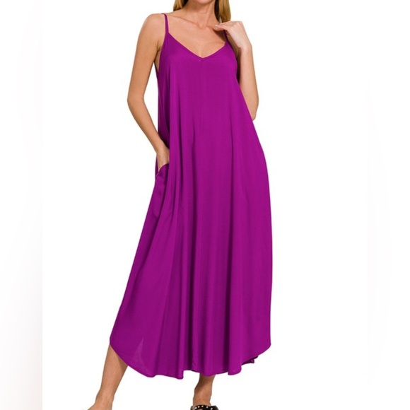 Zenana Dresses & Skirts - Cami midi dress with flowy pockets